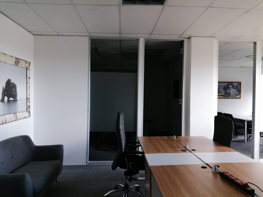 To Let  Bedroom Property for Rent in Die Hoewes Gauteng