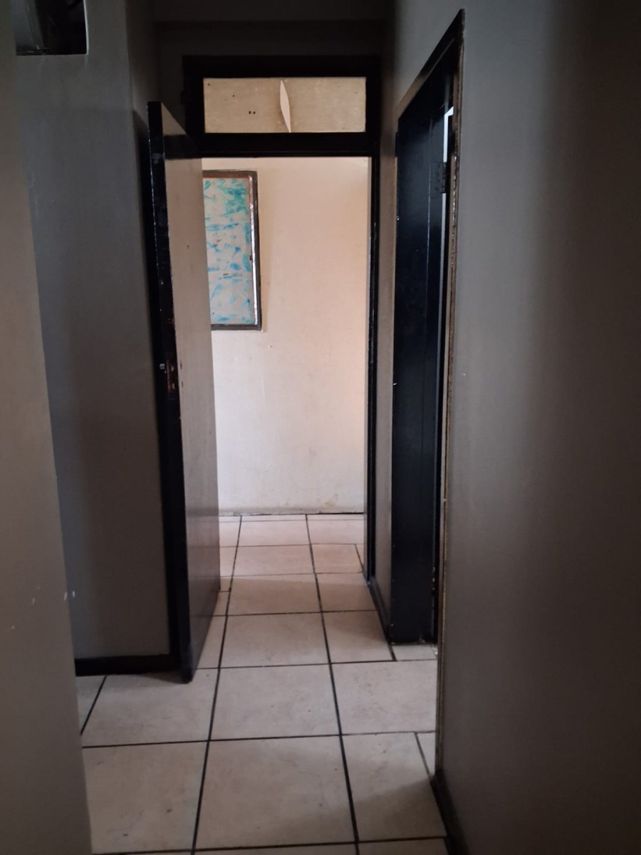 2 Bedroom Property for Sale in Pretoria Central Gauteng