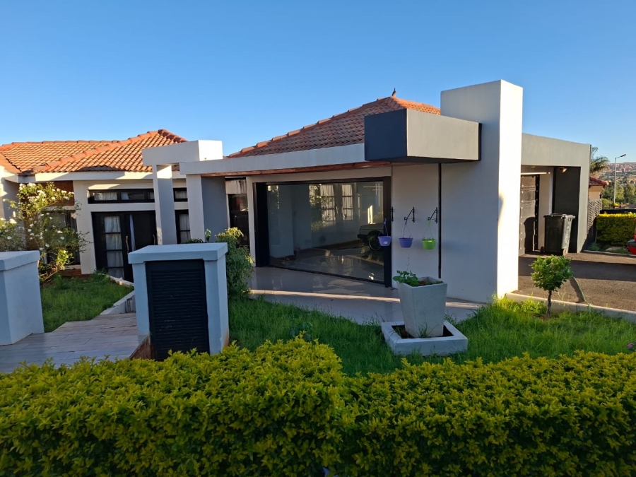 3 Bedroom Property for Sale in Elandspoort Gauteng