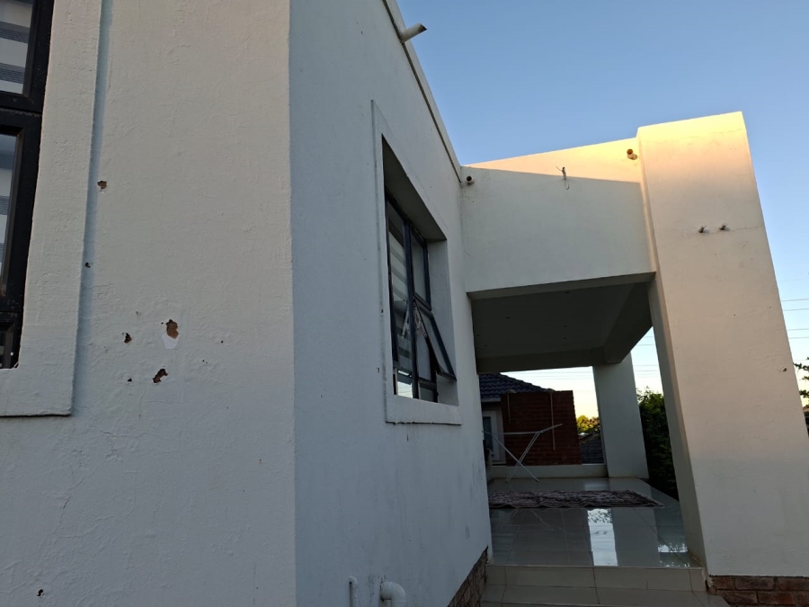 3 Bedroom Property for Sale in Elandspoort Gauteng