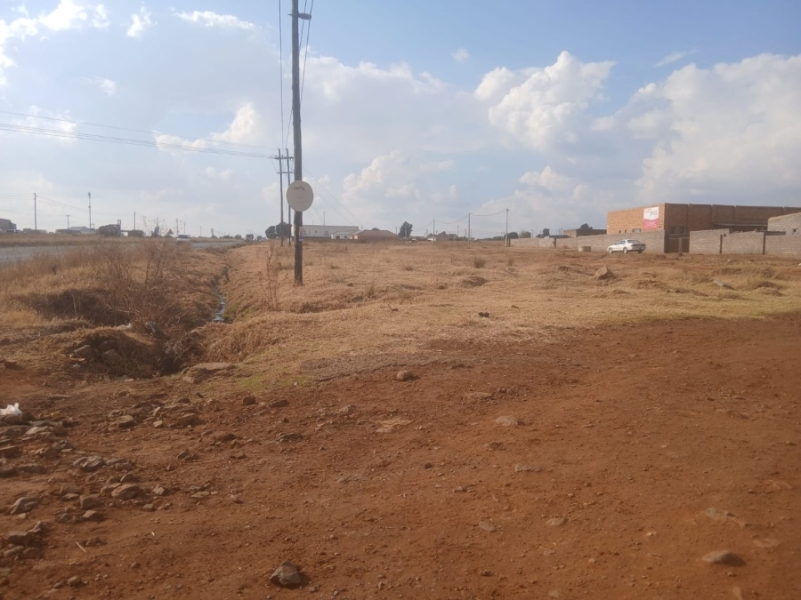 Commercial Property for Sale in Mohlakeng Gauteng