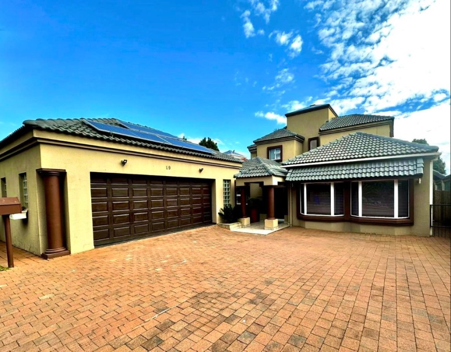 To Let 4 Bedroom Property for Rent in Centurion Golf Estate Gauteng