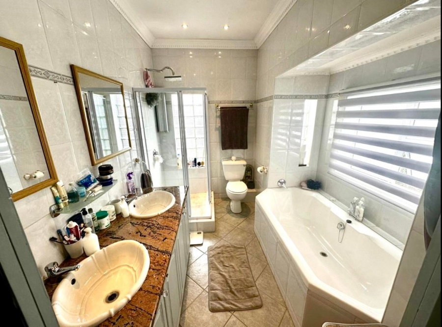 To Let 4 Bedroom Property for Rent in Centurion Golf Estate Gauteng