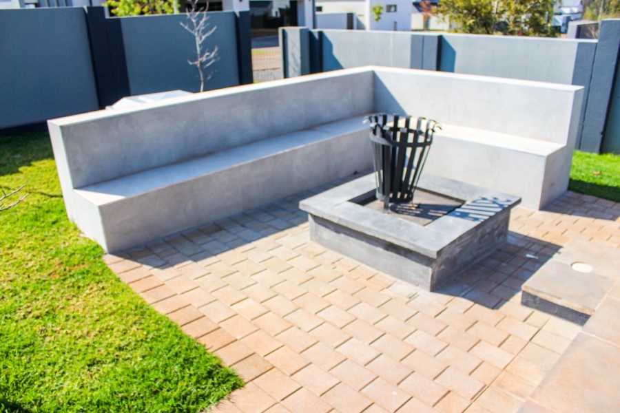 4 Bedroom Property for Sale in Fountainbrook Estate Gauteng