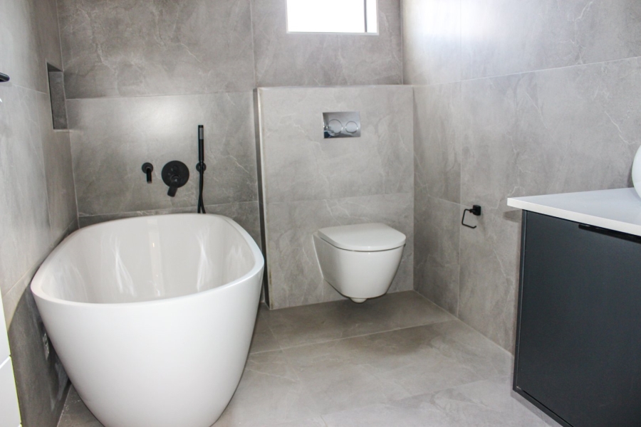 4 Bedroom Property for Sale in Fountainbrook Estate Gauteng