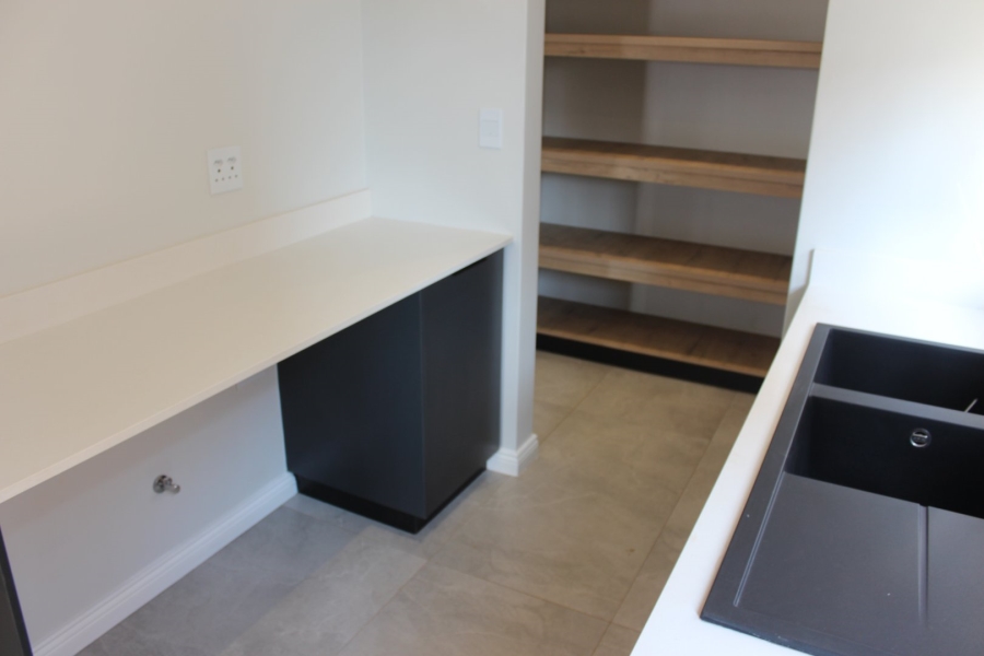 4 Bedroom Property for Sale in Fountainbrook Estate Gauteng