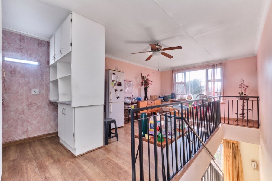 4 Bedroom Property for Sale in Greymont Gauteng