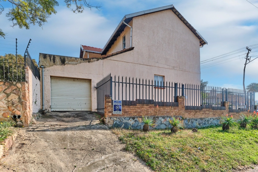 4 Bedroom Property for Sale in Greymont Gauteng