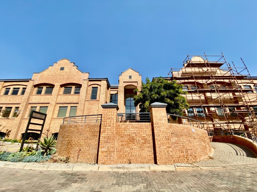 To Let Commercial Property for Rent in Faerie Glen Gauteng