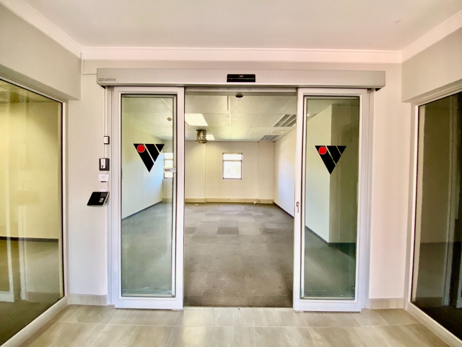To Let Commercial Property for Rent in Faerie Glen Gauteng