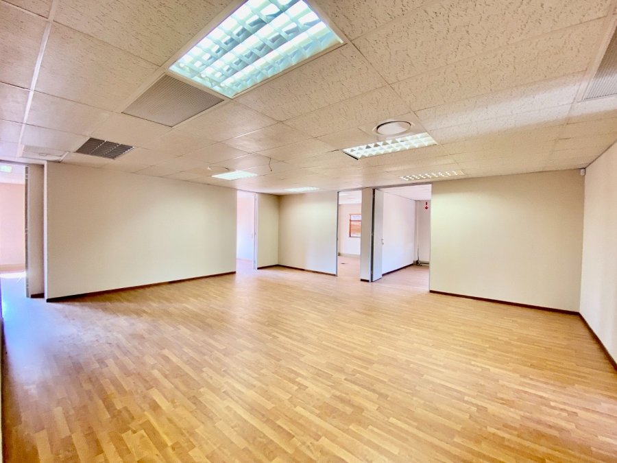 To Let Commercial Property for Rent in Faerie Glen Gauteng
