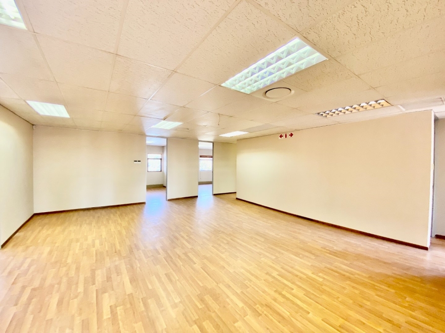To Let Commercial Property for Rent in Faerie Glen Gauteng