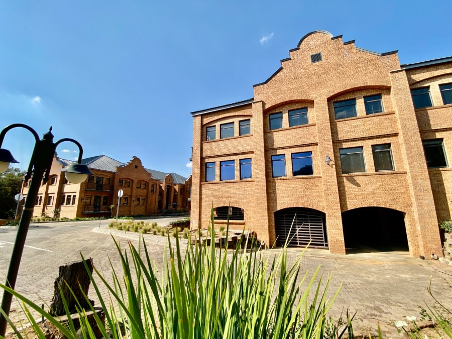 To Let Commercial Property for Rent in Faerie Glen Gauteng