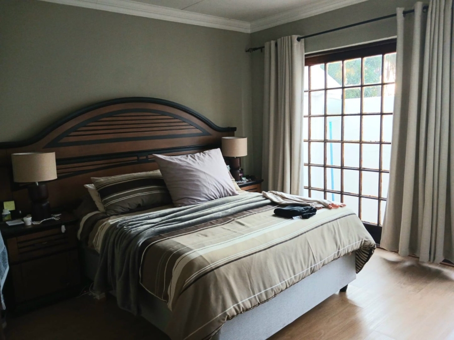 To Let 4 Bedroom Property for Rent in Halfway Gardens Gauteng
