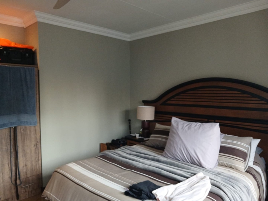 To Let 4 Bedroom Property for Rent in Halfway Gardens Gauteng