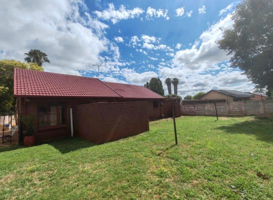 To Let 3 Bedroom Property for Rent in The Orchards Gauteng