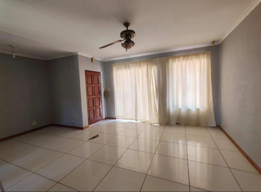 To Let 3 Bedroom Property for Rent in The Orchards Gauteng