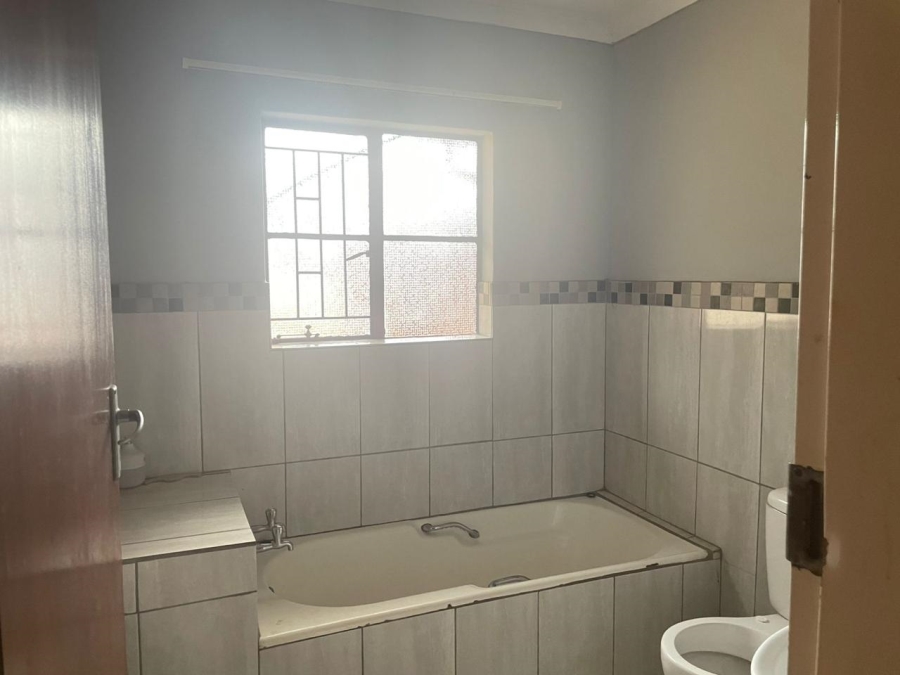 To Let 3 Bedroom Property for Rent in The Orchards Gauteng