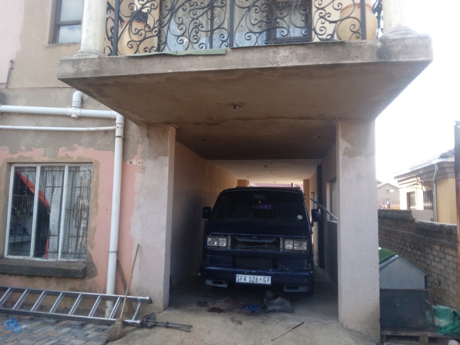 5 Bedroom Property for Sale in Danville Gauteng