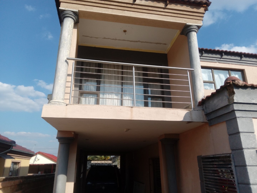 5 Bedroom Property for Sale in Danville Gauteng
