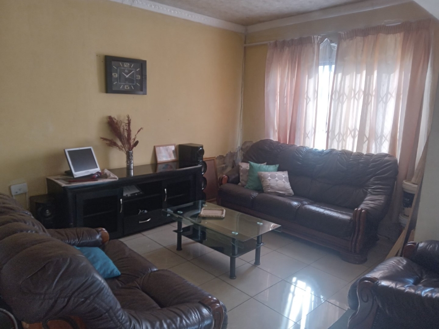 5 Bedroom Property for Sale in Danville Gauteng