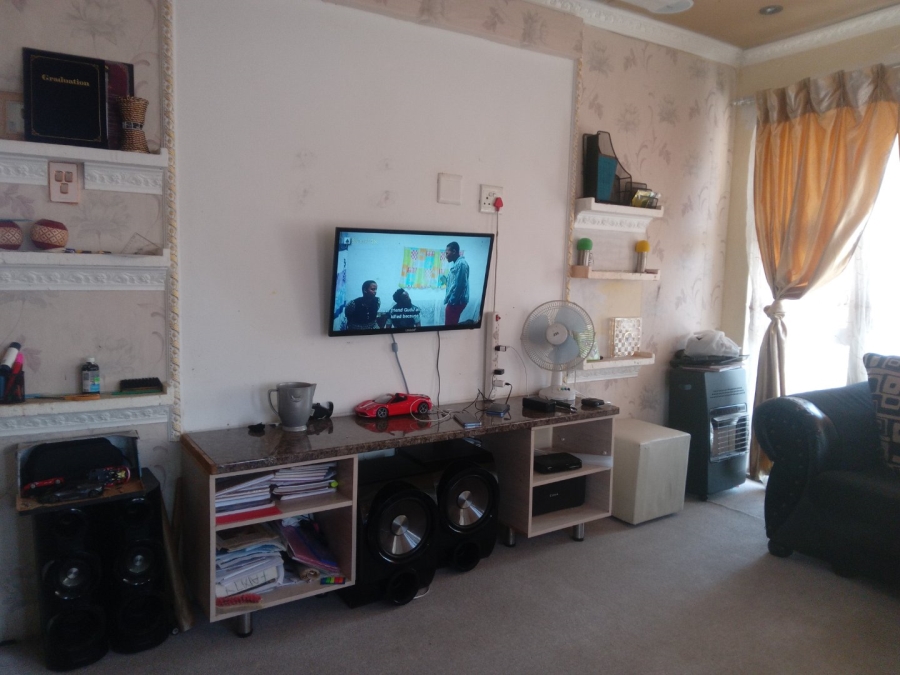 5 Bedroom Property for Sale in Danville Gauteng