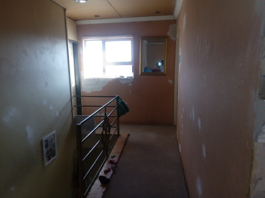 5 Bedroom Property for Sale in Danville Gauteng