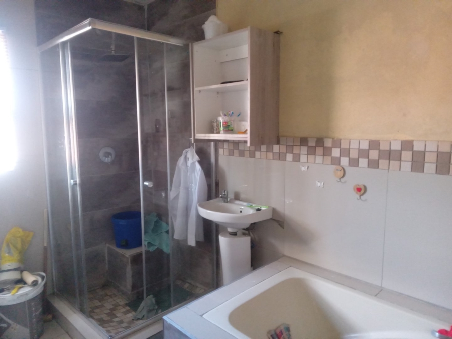 5 Bedroom Property for Sale in Danville Gauteng