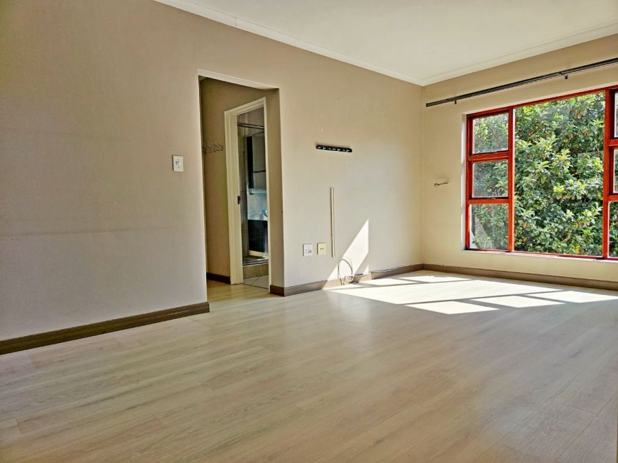 3 Bedroom Property for Sale in Bryanston Gauteng