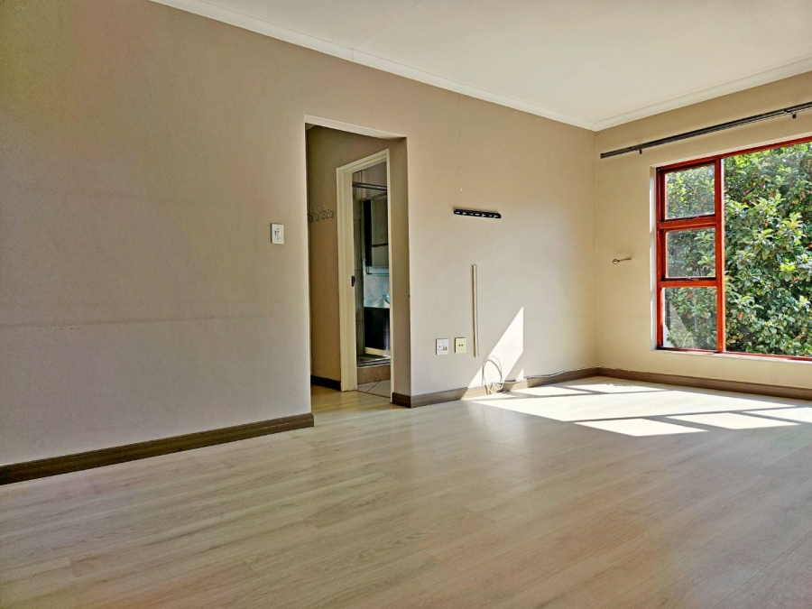 3 Bedroom Property for Sale in Bryanston Gauteng