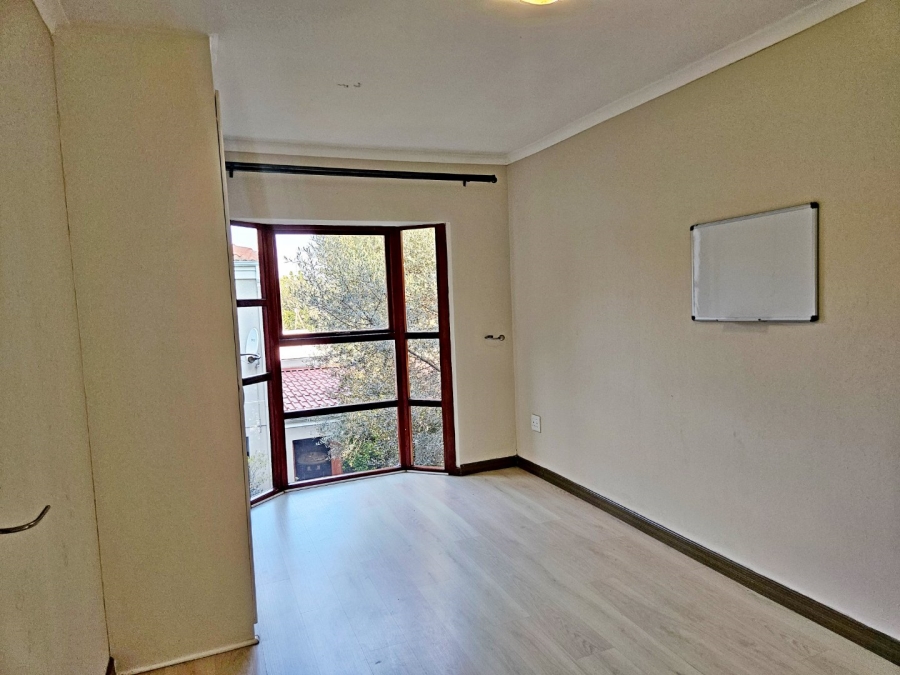 3 Bedroom Property for Sale in Bryanston Gauteng