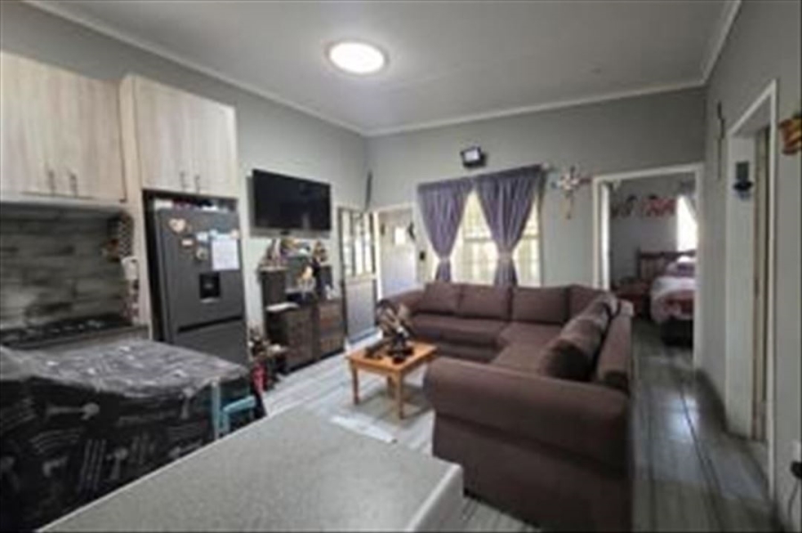 2 Bedroom Property for Sale in Elspark Gauteng