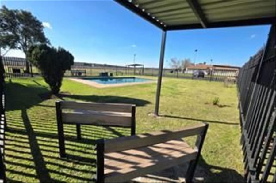 2 Bedroom Property for Sale in Elspark Gauteng