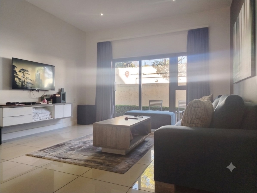 To Let 2 Bedroom Property for Rent in Rosebank Gauteng