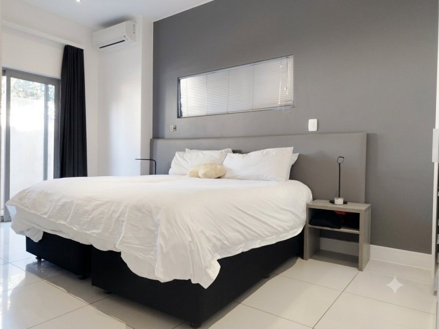 To Let 2 Bedroom Property for Rent in Rosebank Gauteng