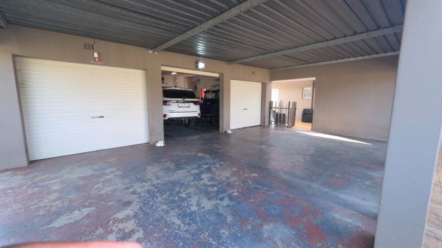 3 Bedroom Property for Sale in New Redruth Gauteng