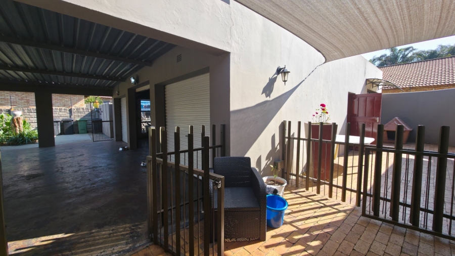3 Bedroom Property for Sale in New Redruth Gauteng