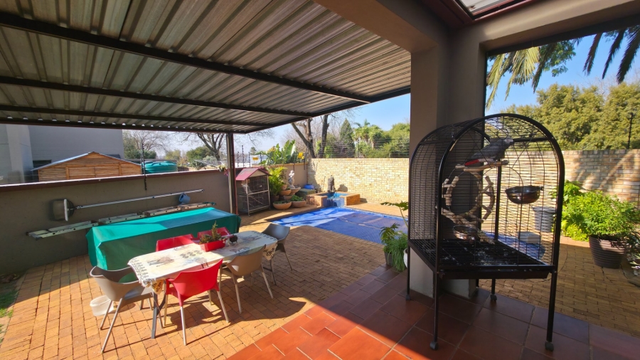 3 Bedroom Property for Sale in New Redruth Gauteng