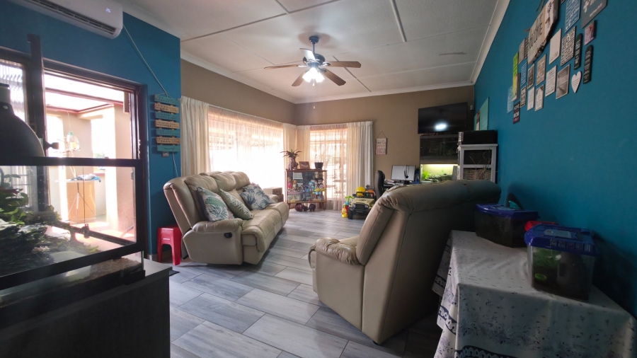 3 Bedroom Property for Sale in New Redruth Gauteng