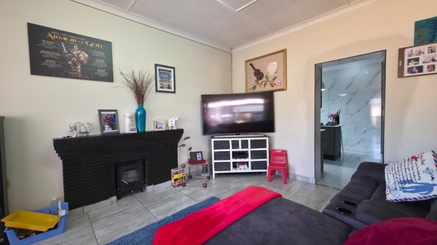 3 Bedroom Property for Sale in New Redruth Gauteng