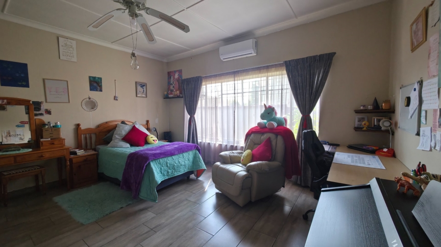3 Bedroom Property for Sale in New Redruth Gauteng