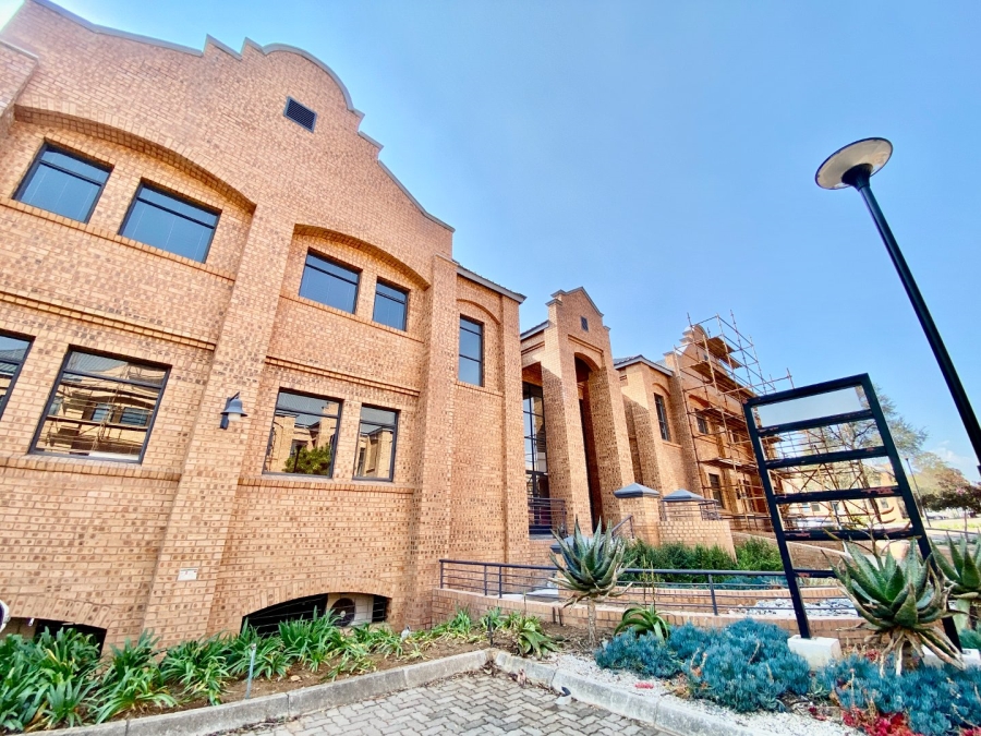 To Let Commercial Property for Rent in Faerie Glen Gauteng