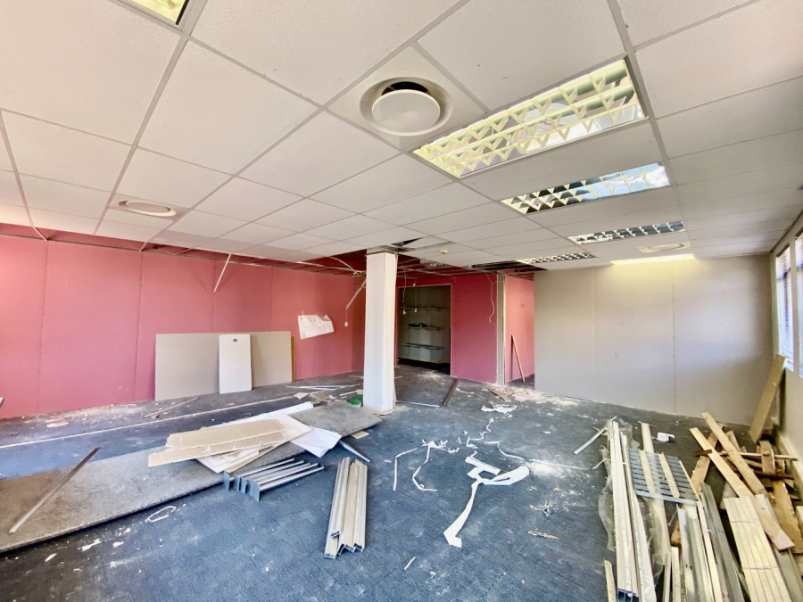 To Let Commercial Property for Rent in Faerie Glen Gauteng