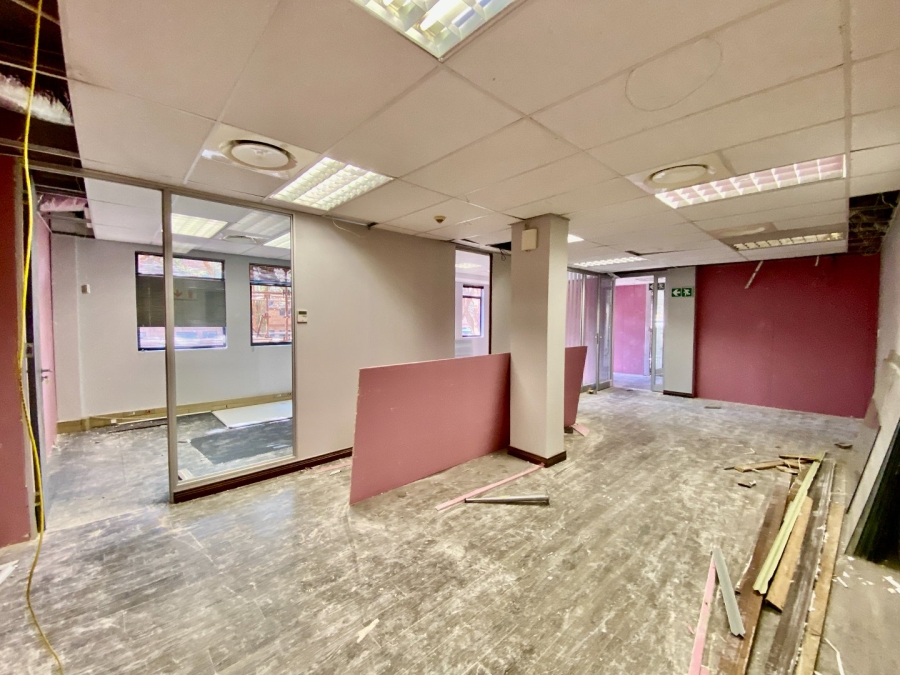 To Let Commercial Property for Rent in Faerie Glen Gauteng