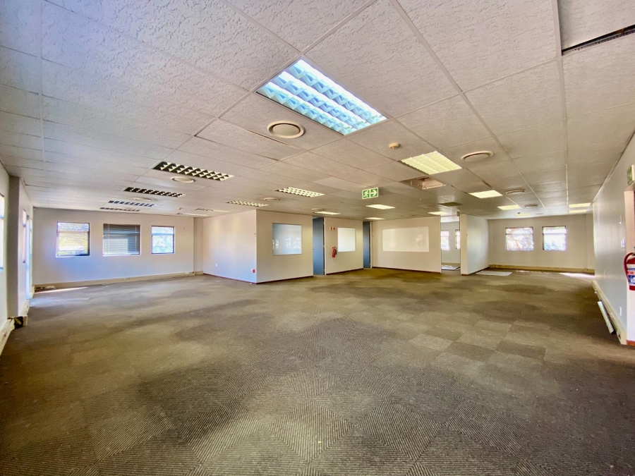To Let Commercial Property for Rent in Faerie Glen Gauteng