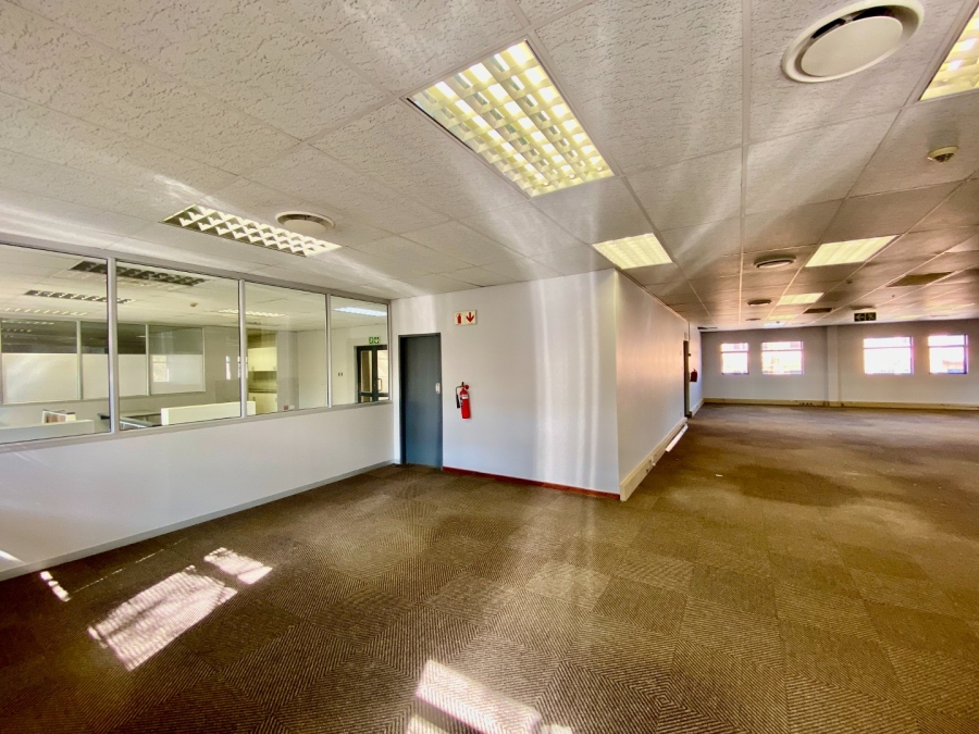 To Let Commercial Property for Rent in Faerie Glen Gauteng