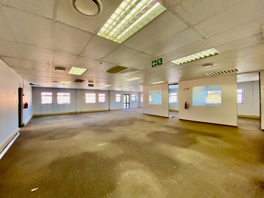 To Let Commercial Property for Rent in Faerie Glen Gauteng