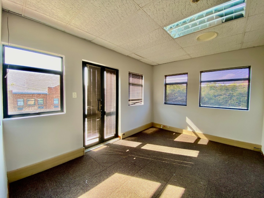To Let Commercial Property for Rent in Faerie Glen Gauteng