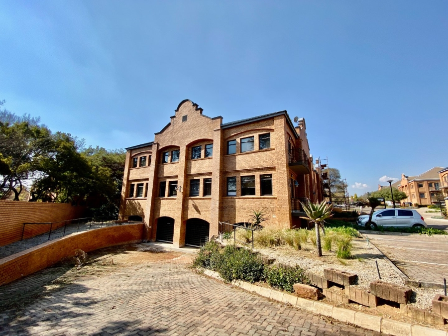 To Let Commercial Property for Rent in Faerie Glen Gauteng