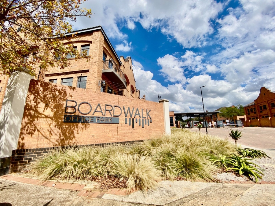 To Let Commercial Property for Rent in Faerie Glen Gauteng